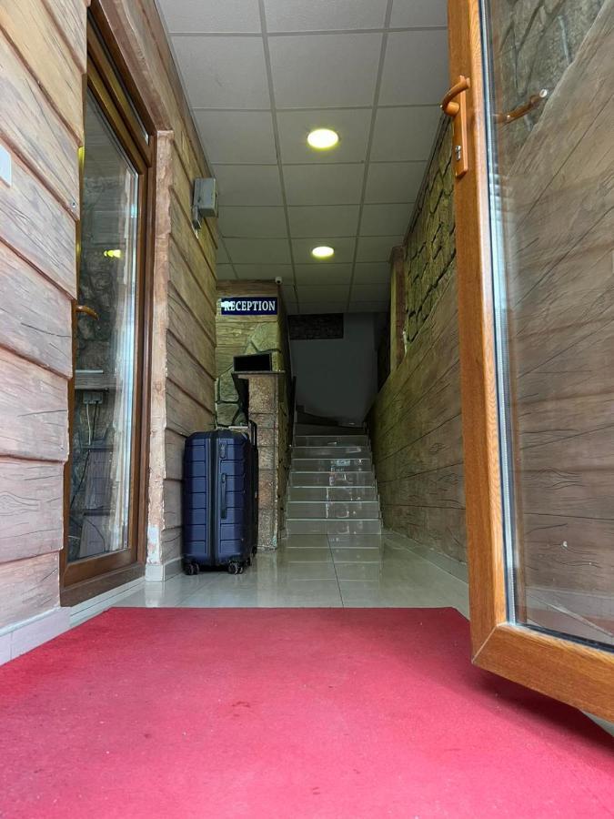 Hotel Ultra Star Skopje Exteriör bild