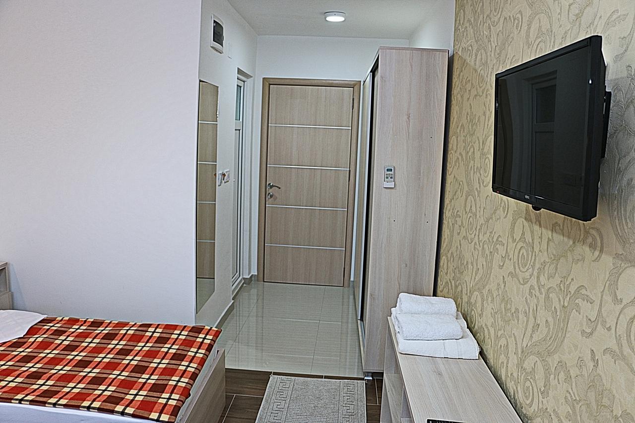 Hotel Ultra Star Skopje Rum bild
